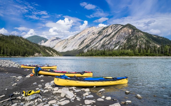 réserve de parc national de nahanni