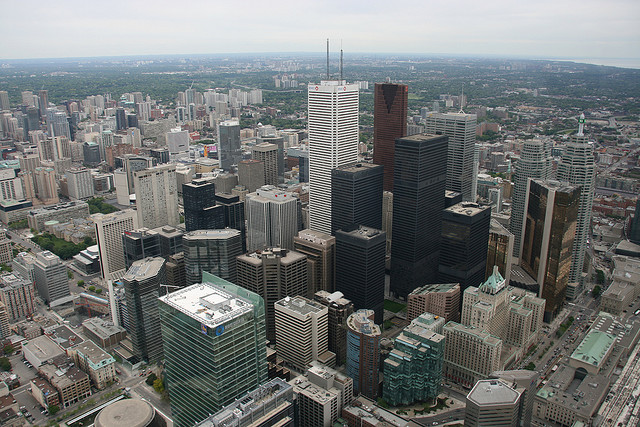 Les visiteuses in Toronto